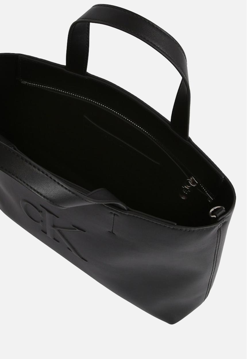Calvin Klein - Sculpted mini ew tote- na black