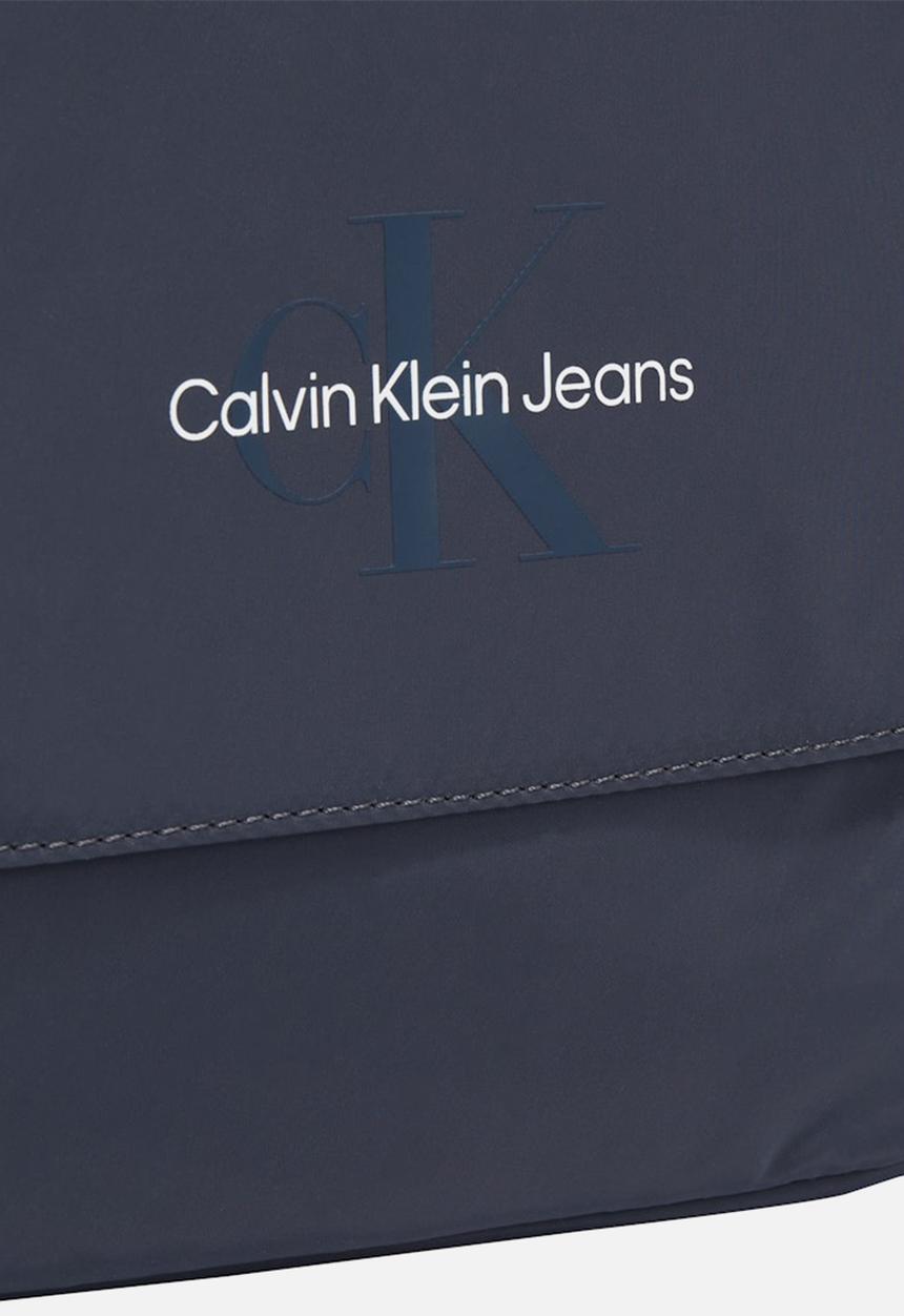 Calvin Klein - Sport Essentials Ut Flap Cb22 - Ombre Blue