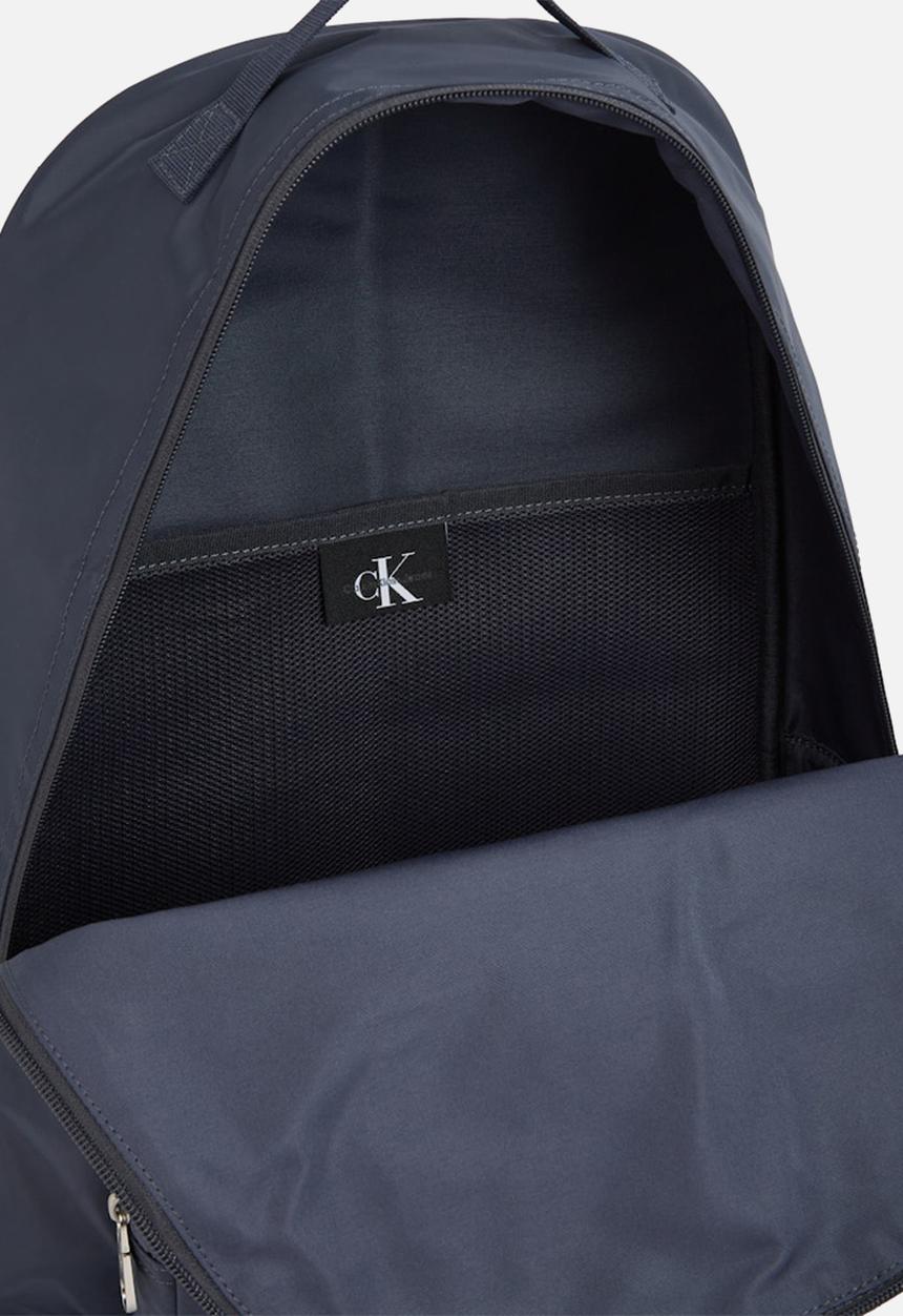 Calvin Klein - Sport Essentials Backpack 43 - Ombre Blue