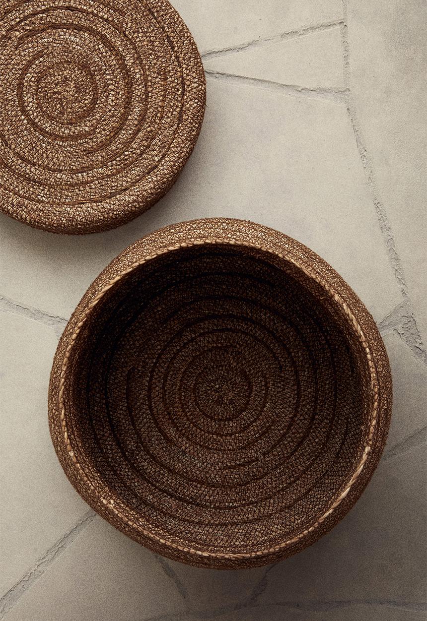 H&M - Handmade straw box - brown striped