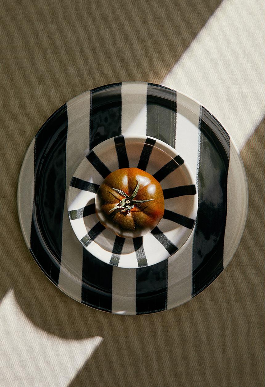 H&M - Patterned stoneware bowl - white striped