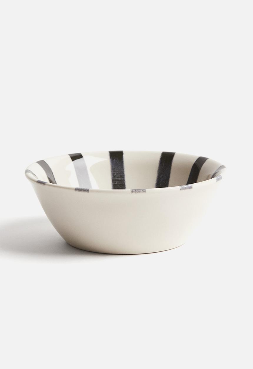 H&M - Patterned stoneware bowl - white striped