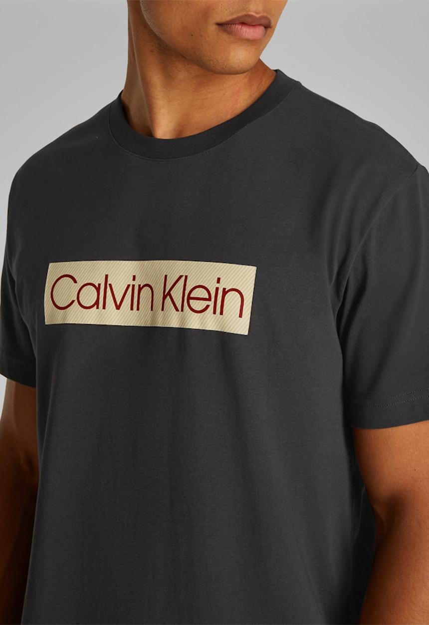 Calvin Klein - Calvin Klein Label Print Tee - Phantom