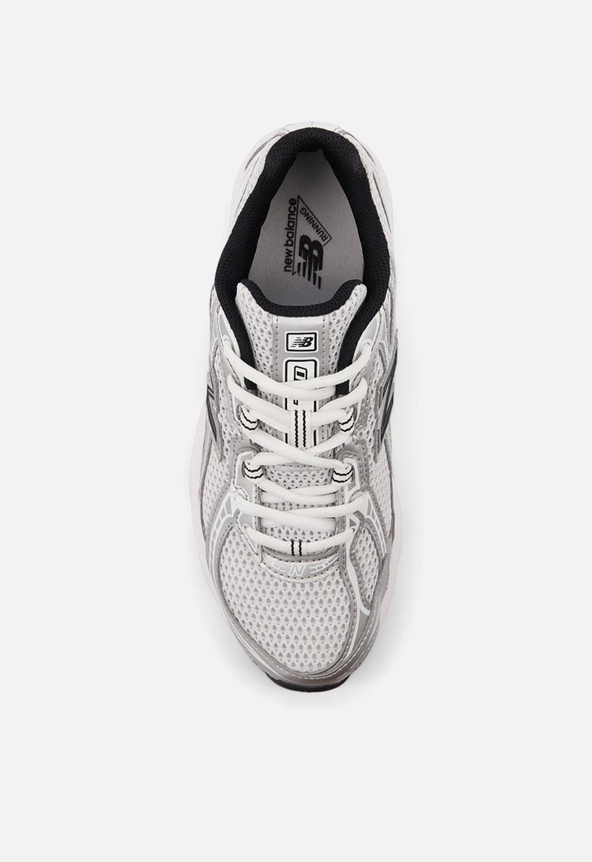 New Balance  - 740 V1 Grade School - Silver Metallic/Black