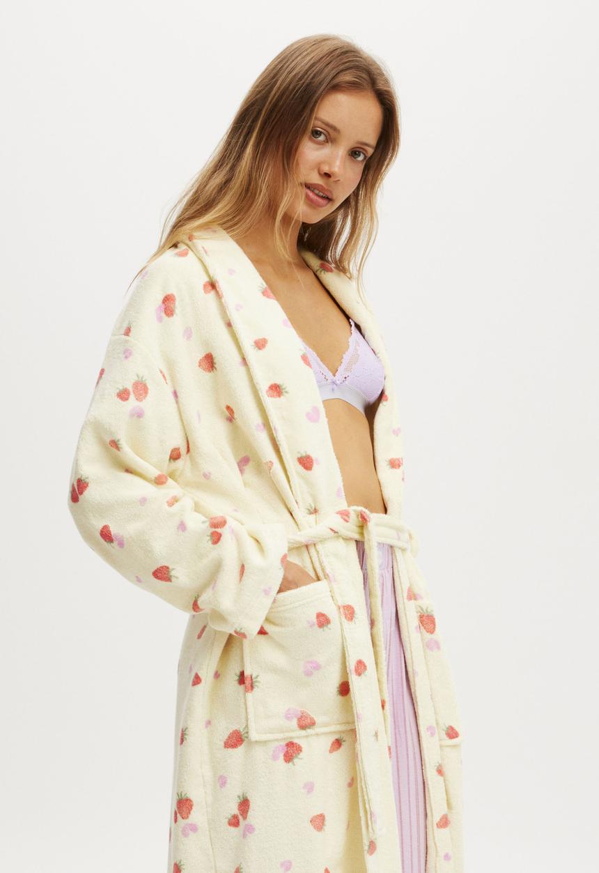 Cotton On - Luxe Terry Robe - Mixed Berry Dreams