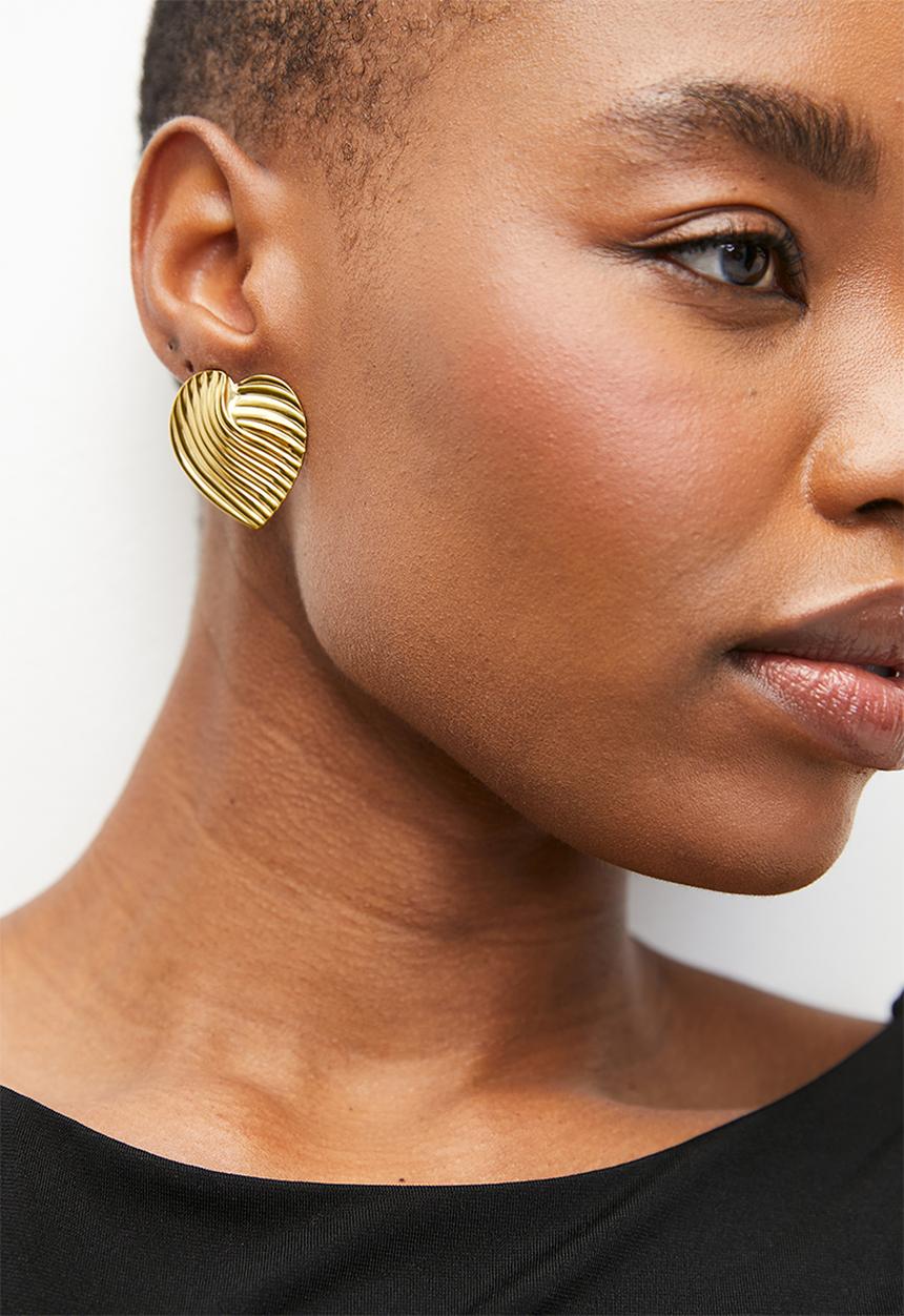 Zoe on Trend - Designer heart earrings - gold