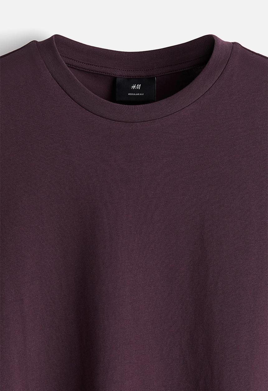 H&M - Regular fit round-neck t-shirt - dark aubergine