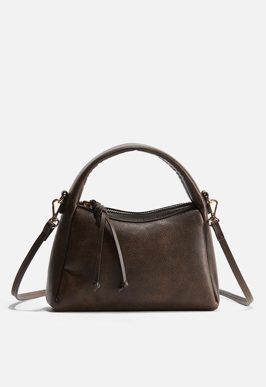H&M - Small crossbody bag - dark brown distressed 
