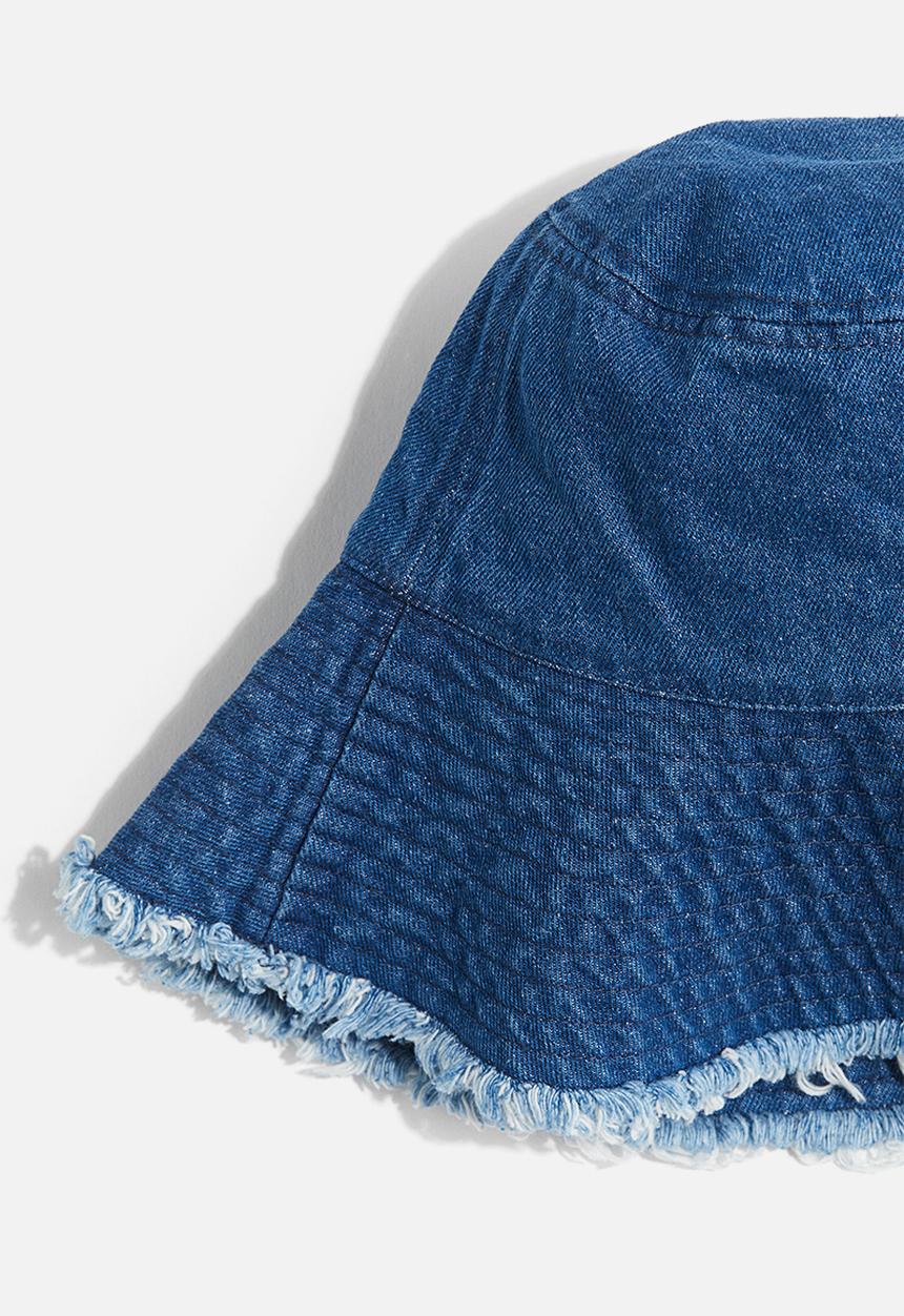 H&M - Frayed-edge denim bucket hat - denim blue