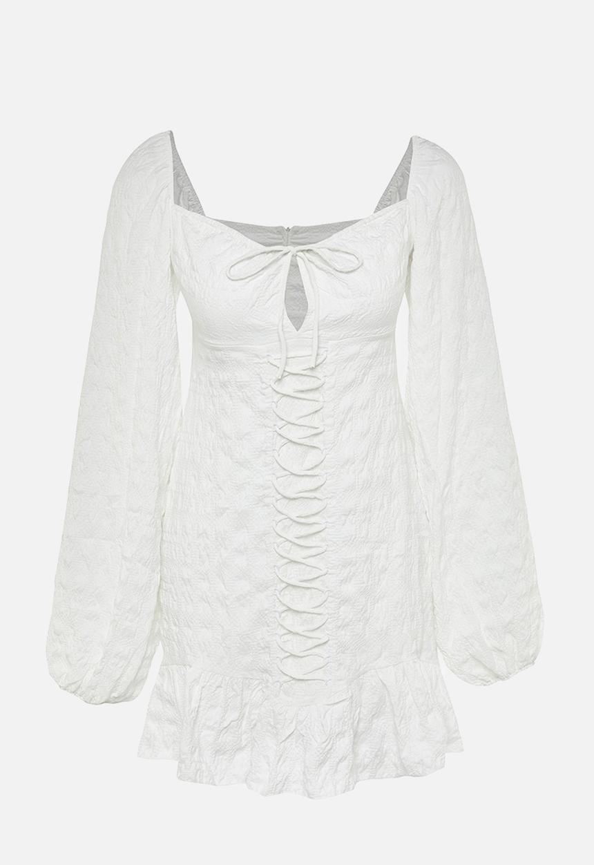 Trendyol - Textured lined Dress with tie detail - Ecru