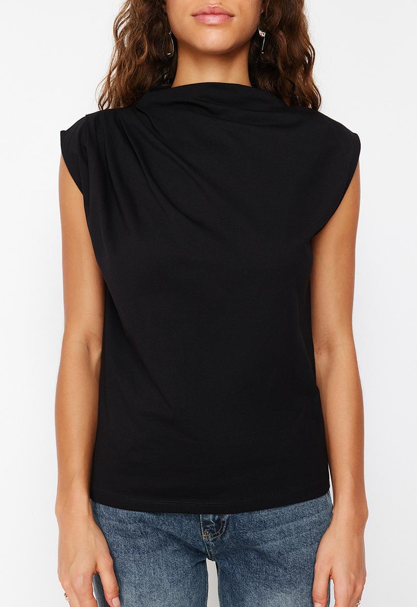 Trendyol - Boat neck drapey knitted t-shirt  - black