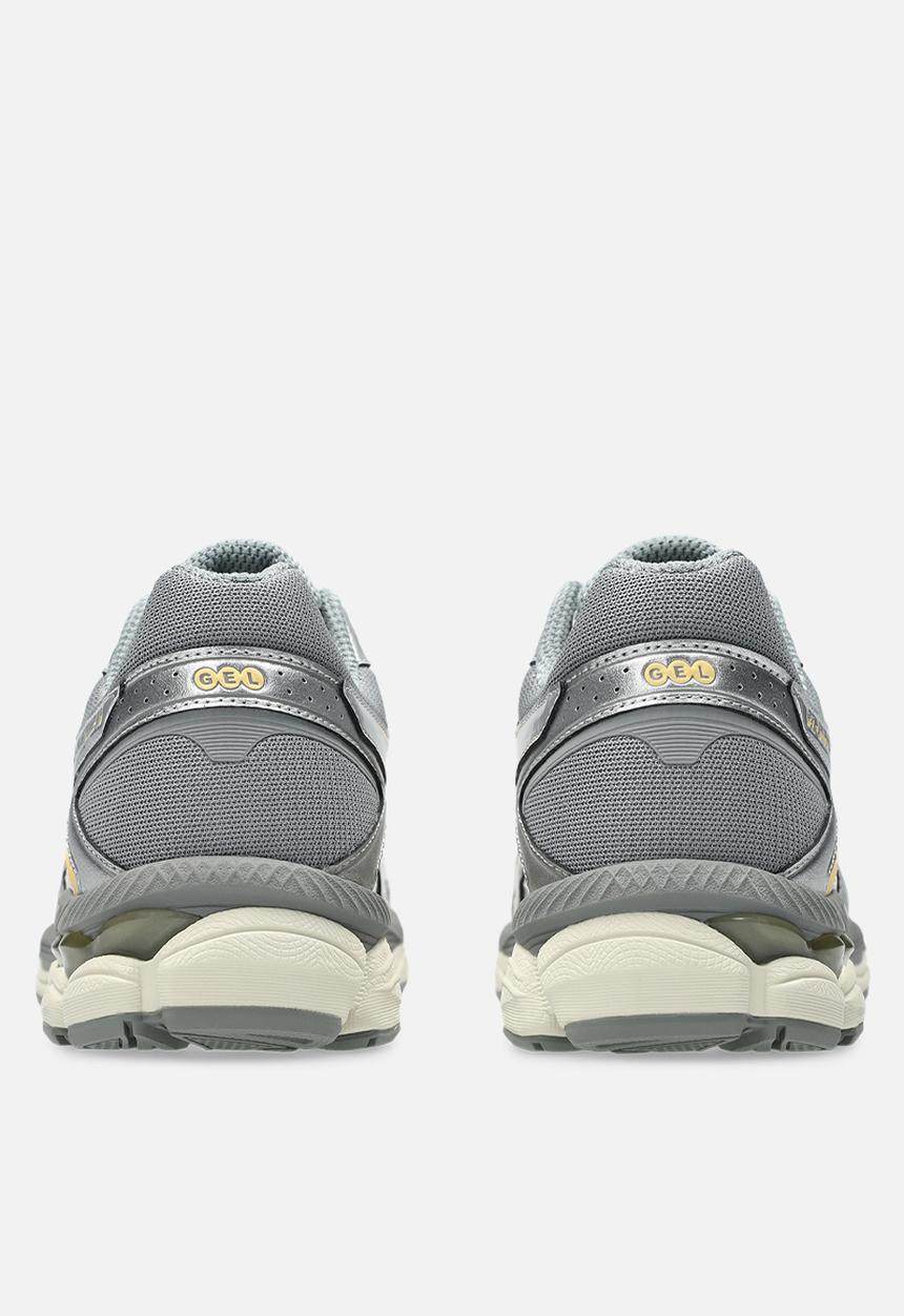 ASICS - GEL-CUMULUS 16