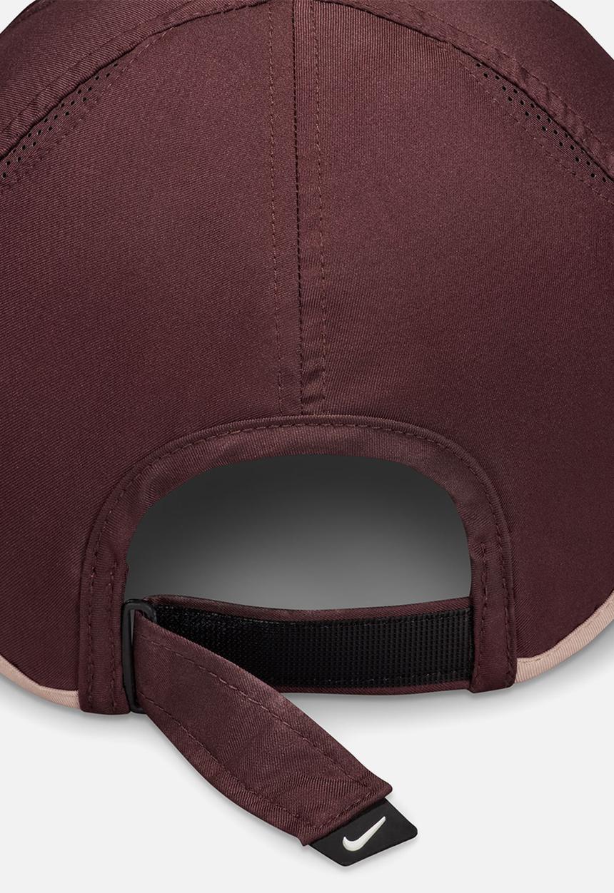 Nike - Nike Unstructured Featherlight Cap - Burgundy Crush