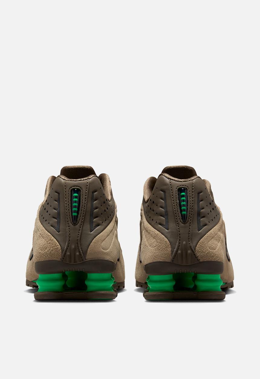 Nike - Nike Shox R4