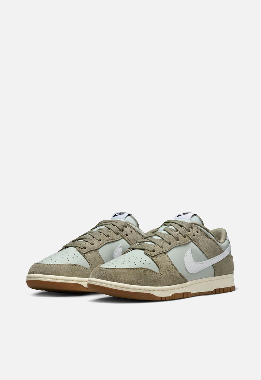 Nike - Nike Dunk Low Retro SE