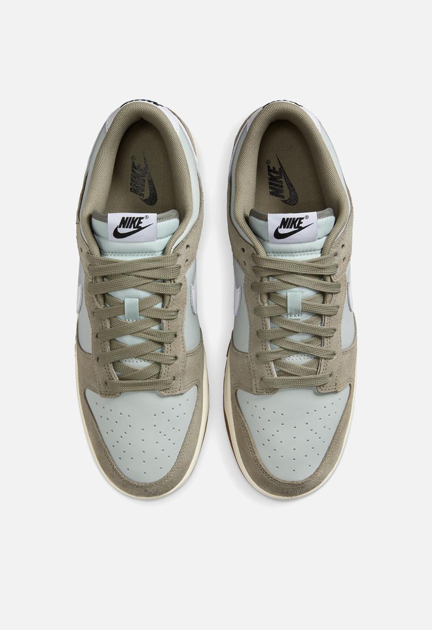 Nike - Nike Dunk Low Retro SE