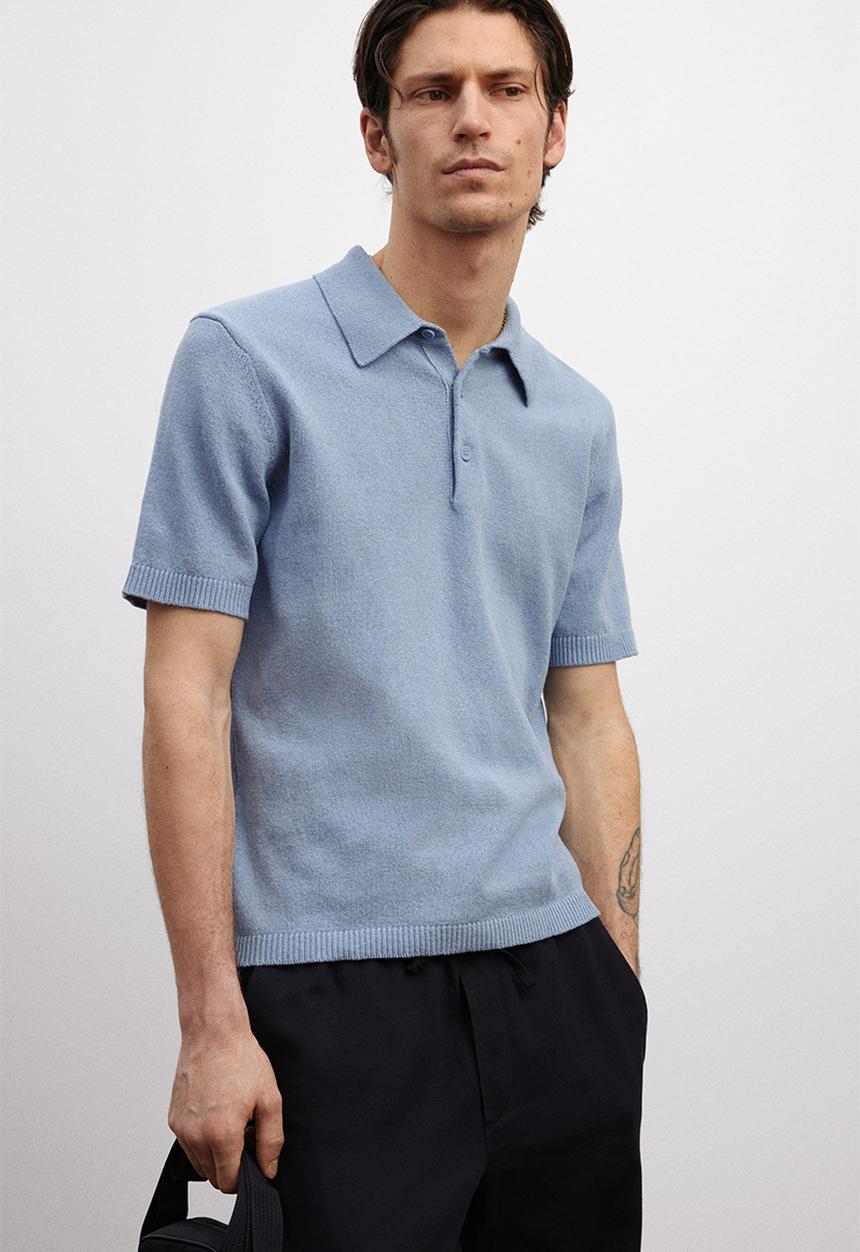 H&M - Regular fit fine-knit polo shirt - light blue