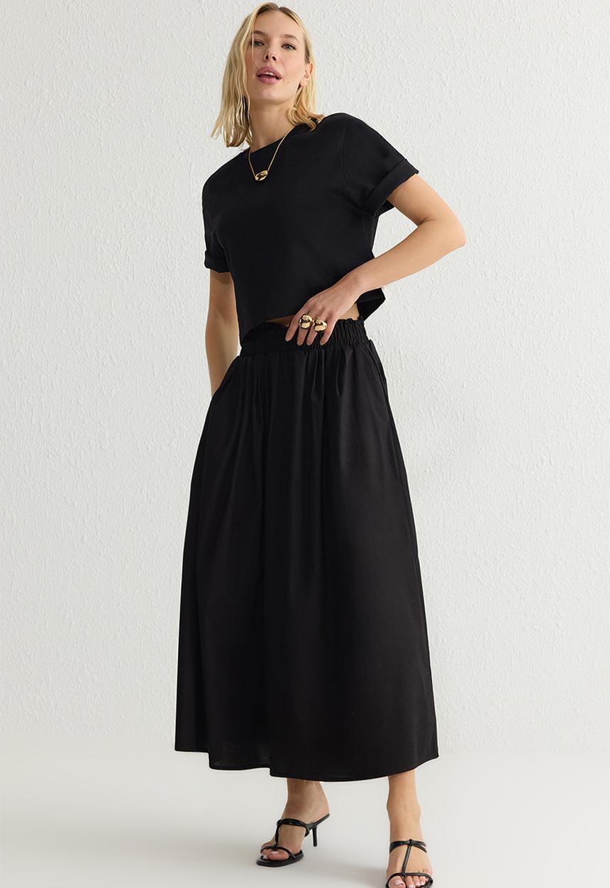 Trendyol - Flared midi elastic waist woven skirt  - black
