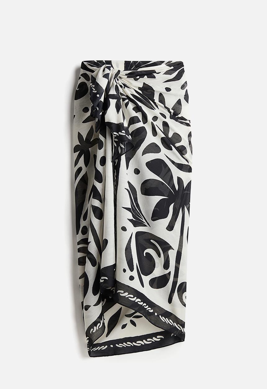 H&M - Sarong - white & black patterned