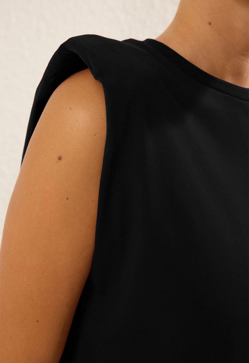 Trendyol - Relaxed Padded Shoulder Knitted T-Shirt - Black