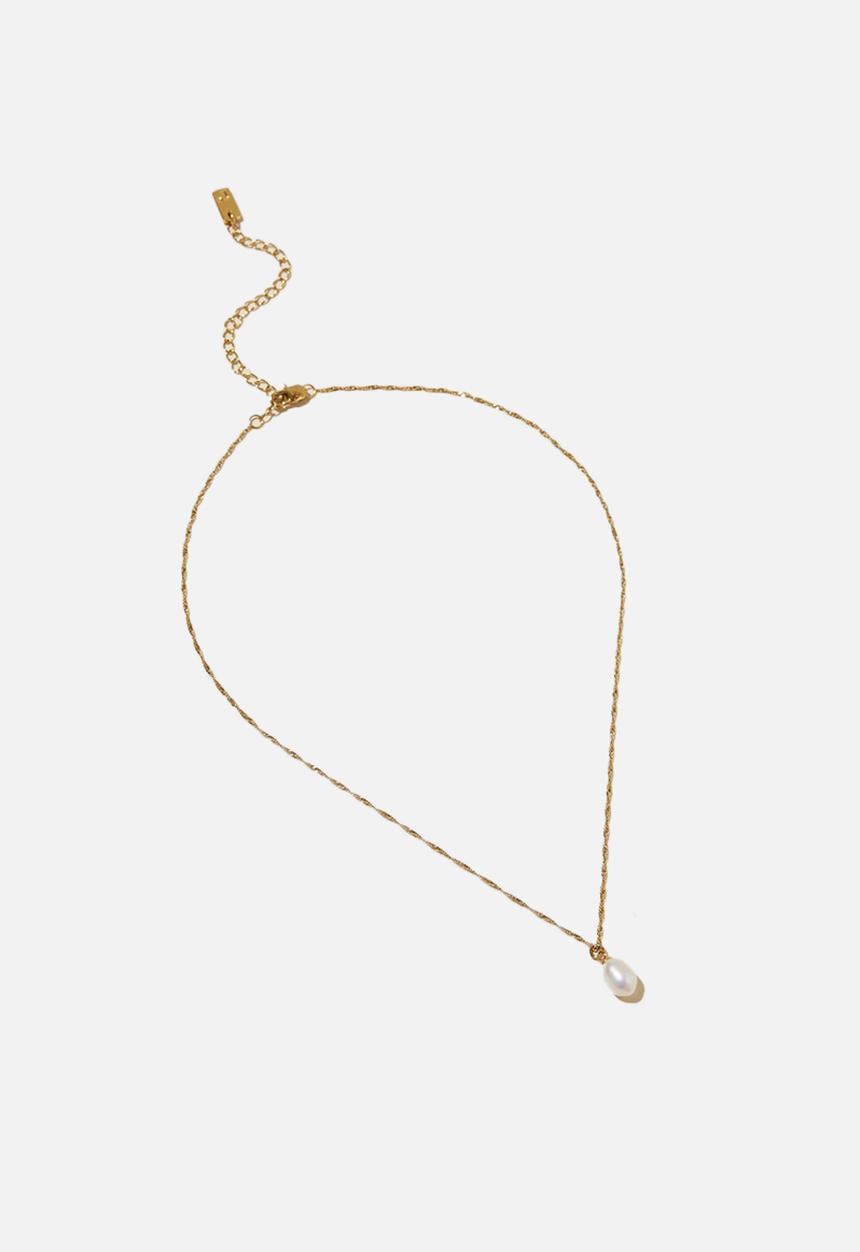Rubi - Waterproof pendant necklace- gold plated pearl drop