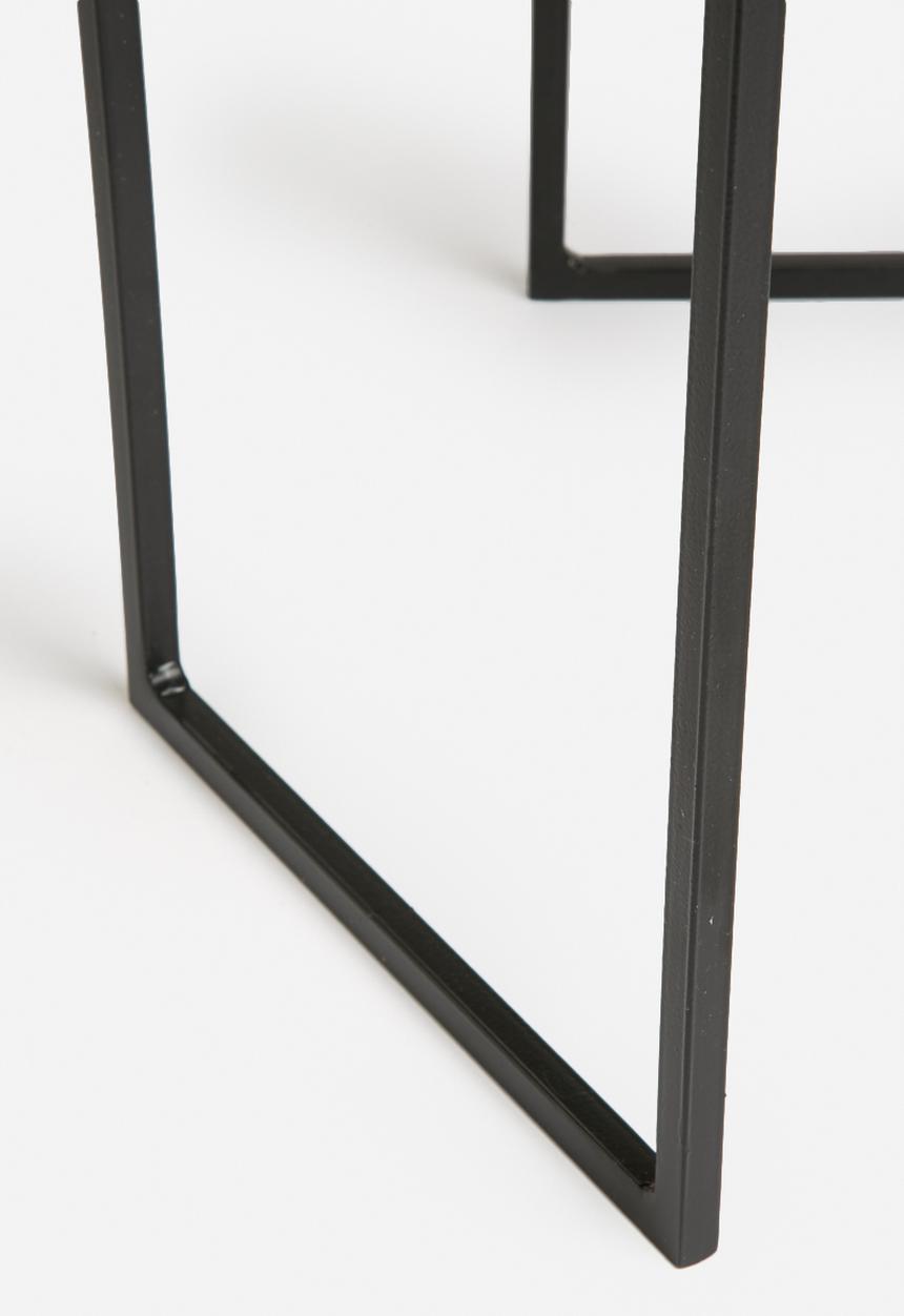 Sixth Floor - U side table