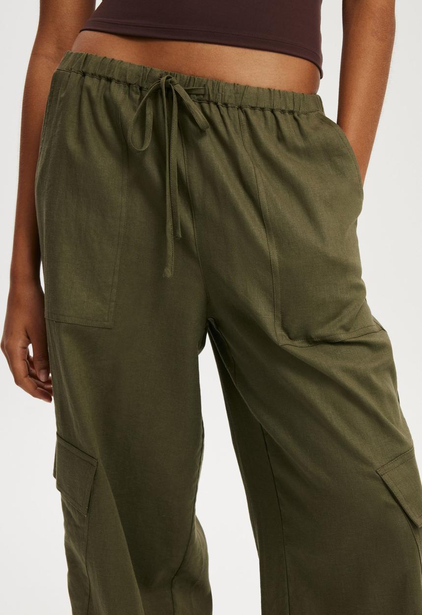 Cotton On - Haven Utility Pant - Surplus Green