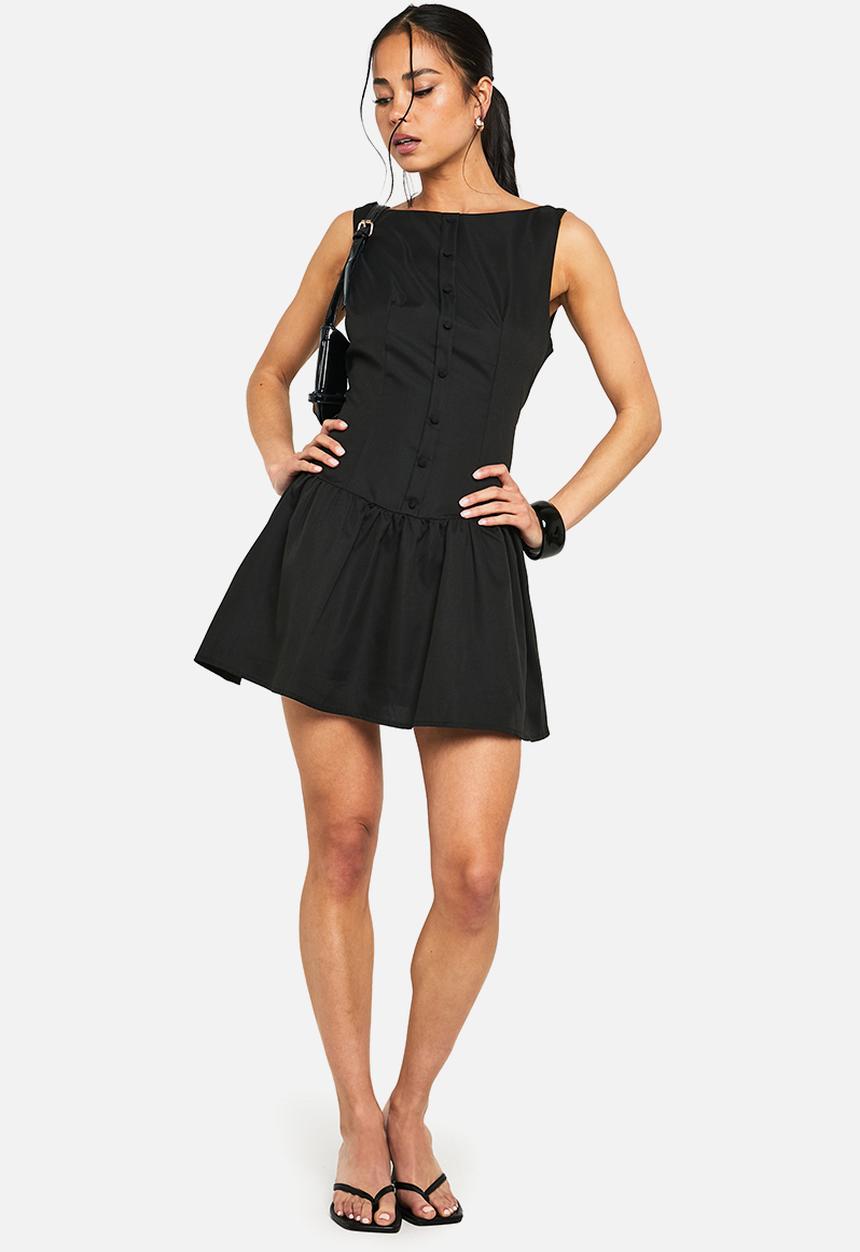 boohoo - Slash neck button detail mini dress - black