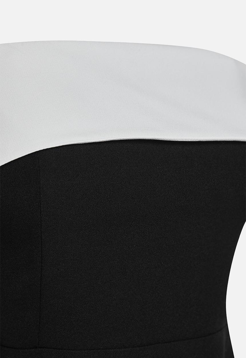 Trendyol - Black-White A-Line Carmen Collar Woven Dress