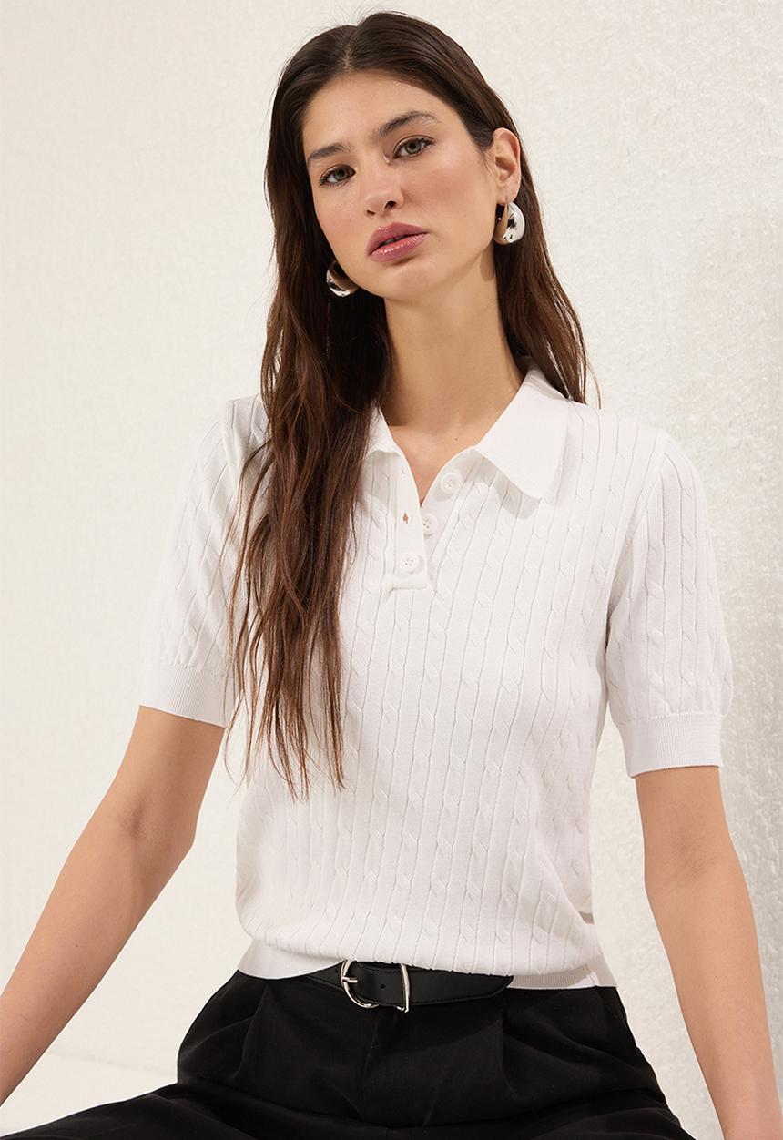 Trendyol -  Polo Collar Knitted Premium Yarn Top-Ecru