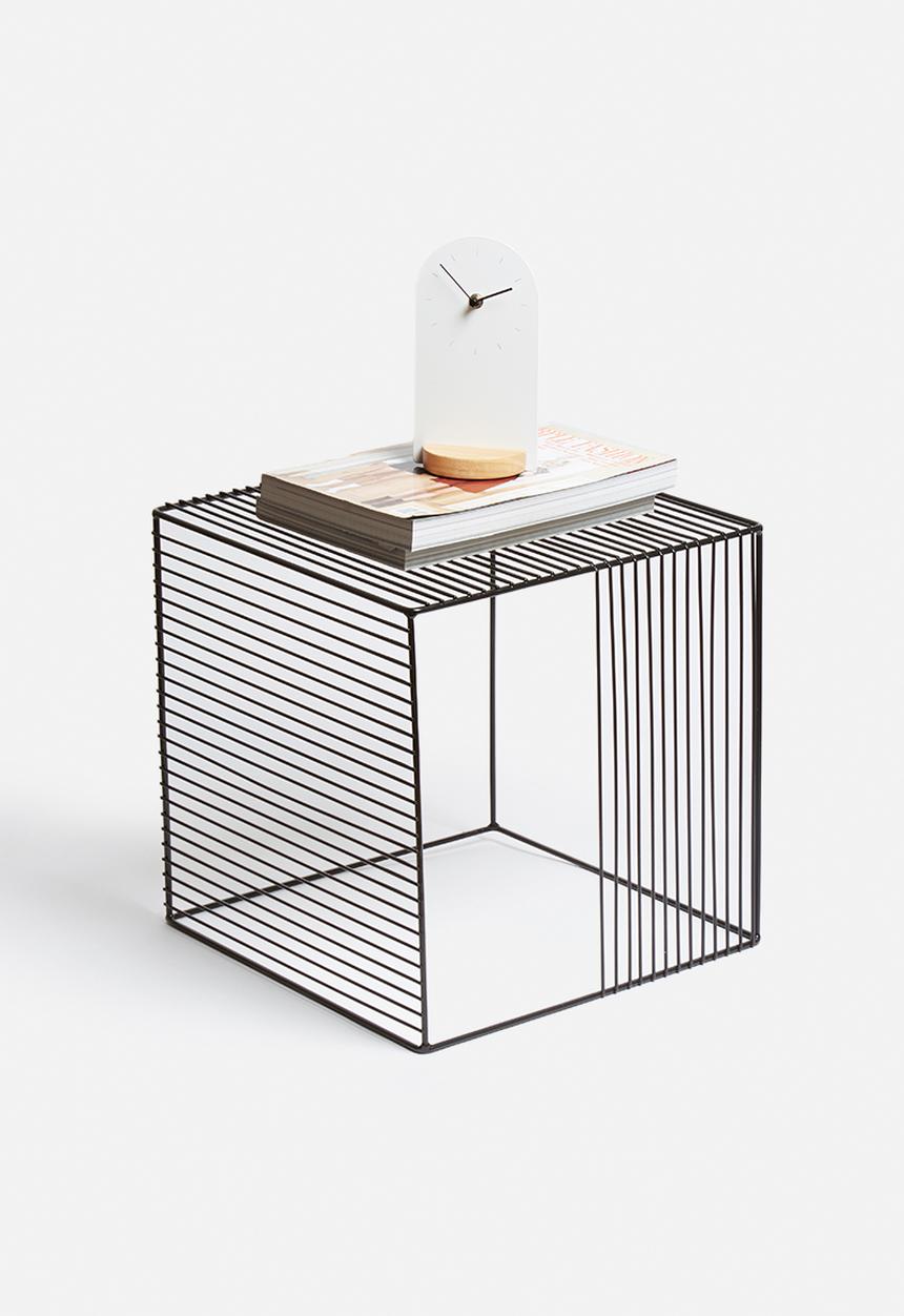 Sixth Floor - Grid table