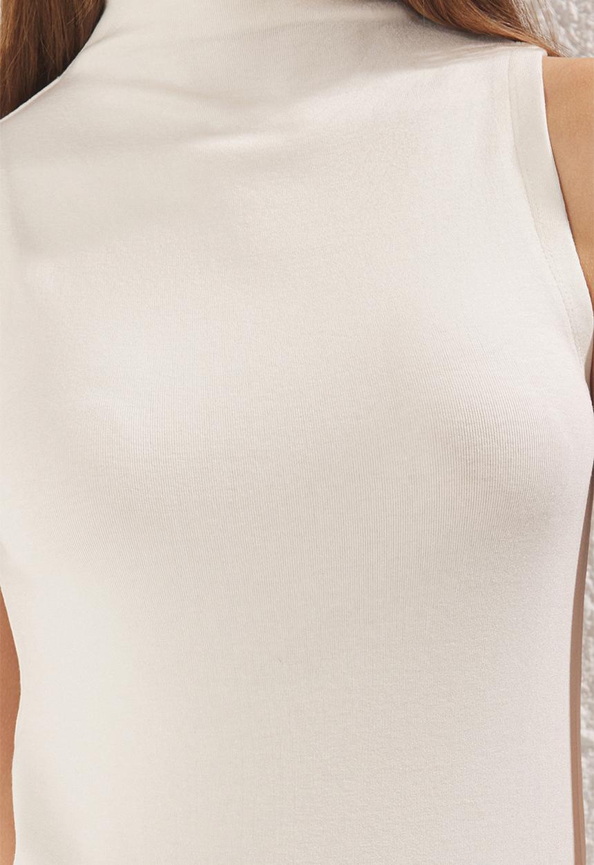 Trendyol - Slvless Super Flexible Regular Length Knitted Top
