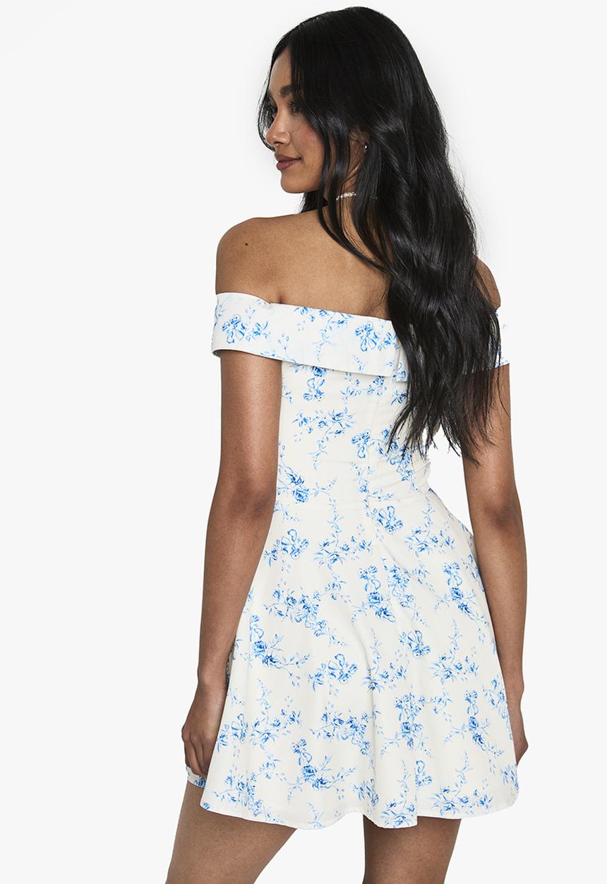boohoo - Floral print bardot skater mini dress - blue