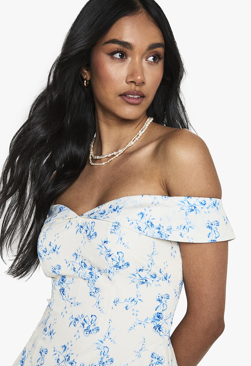 boohoo - Floral print bardot skater mini dress - blue