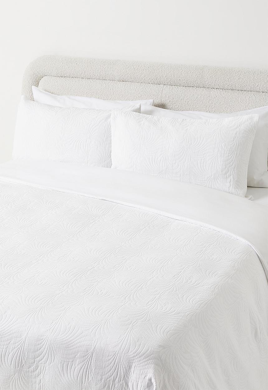 Sixth Floor - Cotton Matelasse Foliage Duvet Set - White