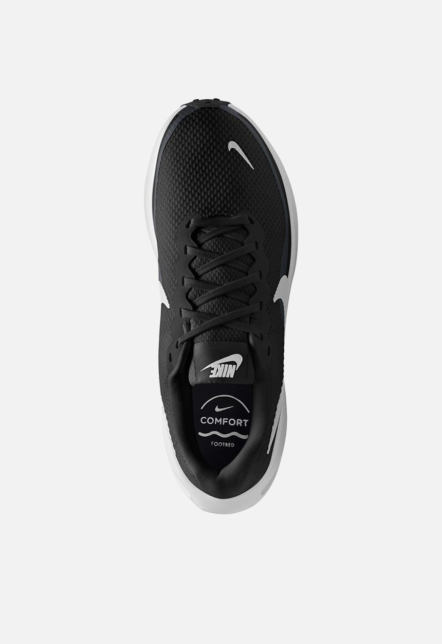 Nike - Nike Revolution 8