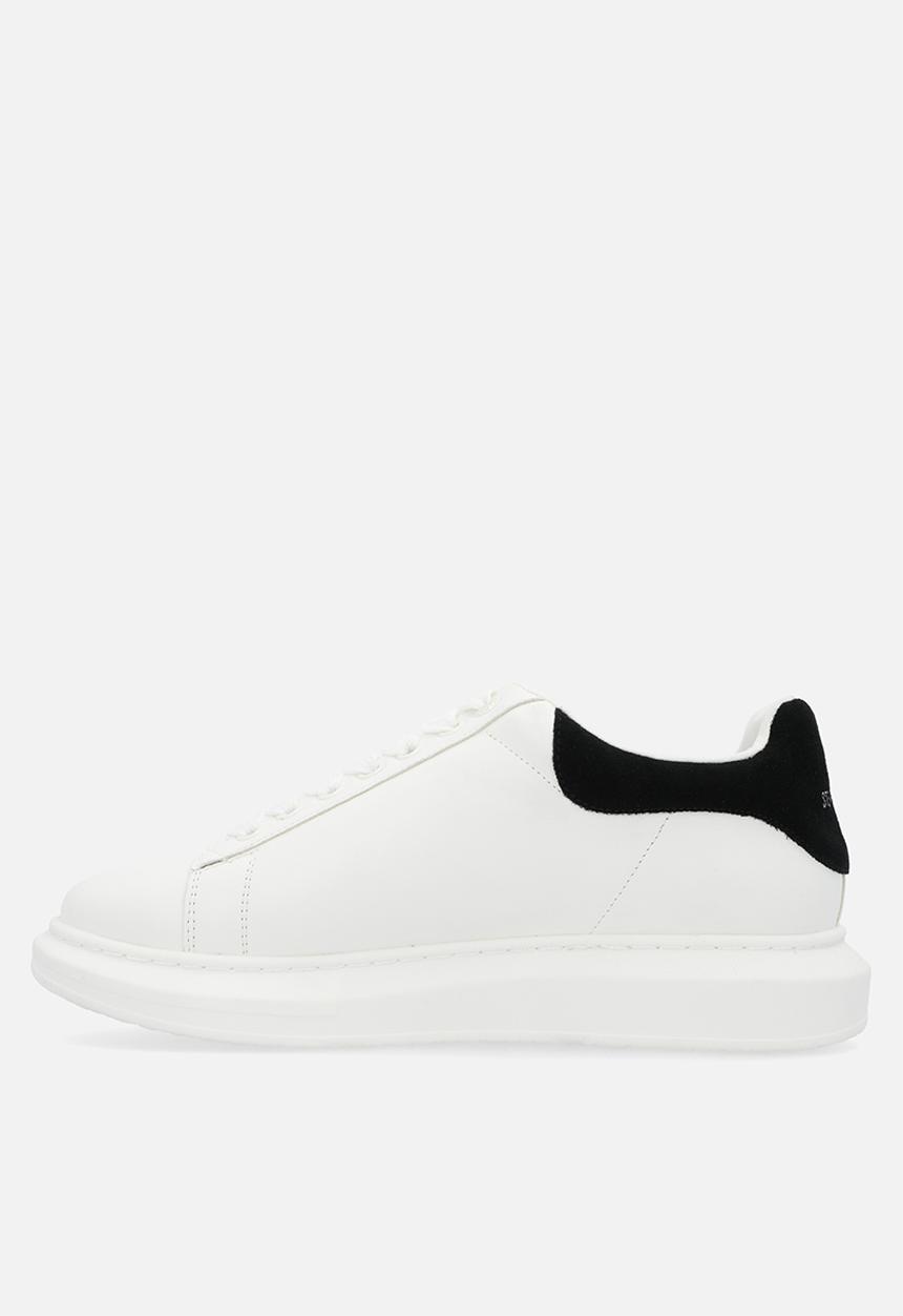Steve Madden - Iccey - white suede