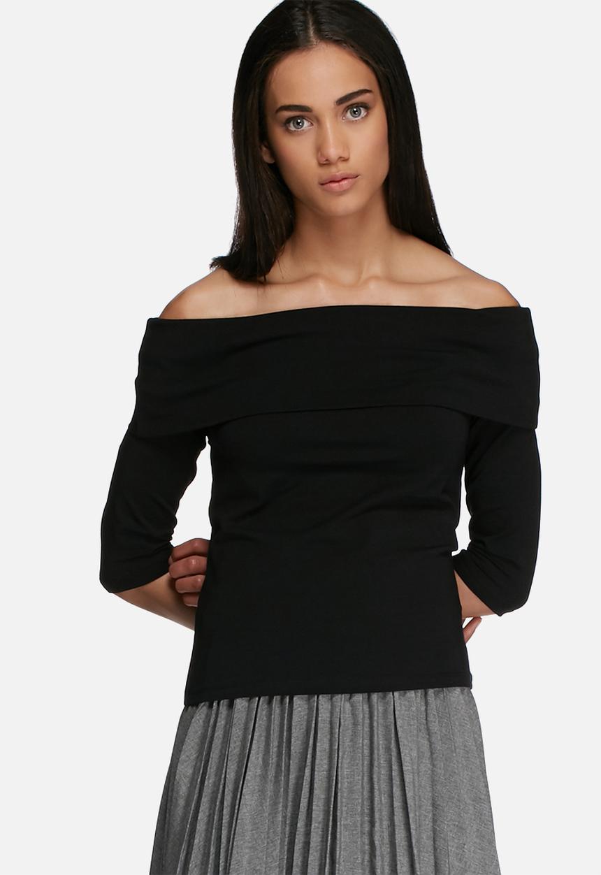 Jacqueline de Yong - Kenya off the shoulder top