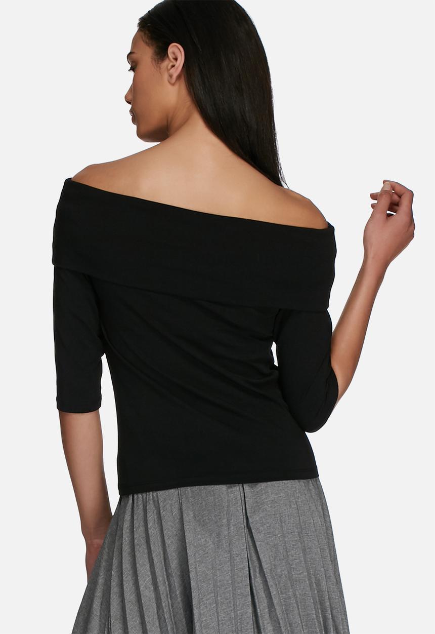 Jacqueline de Yong - Kenya off the shoulder top