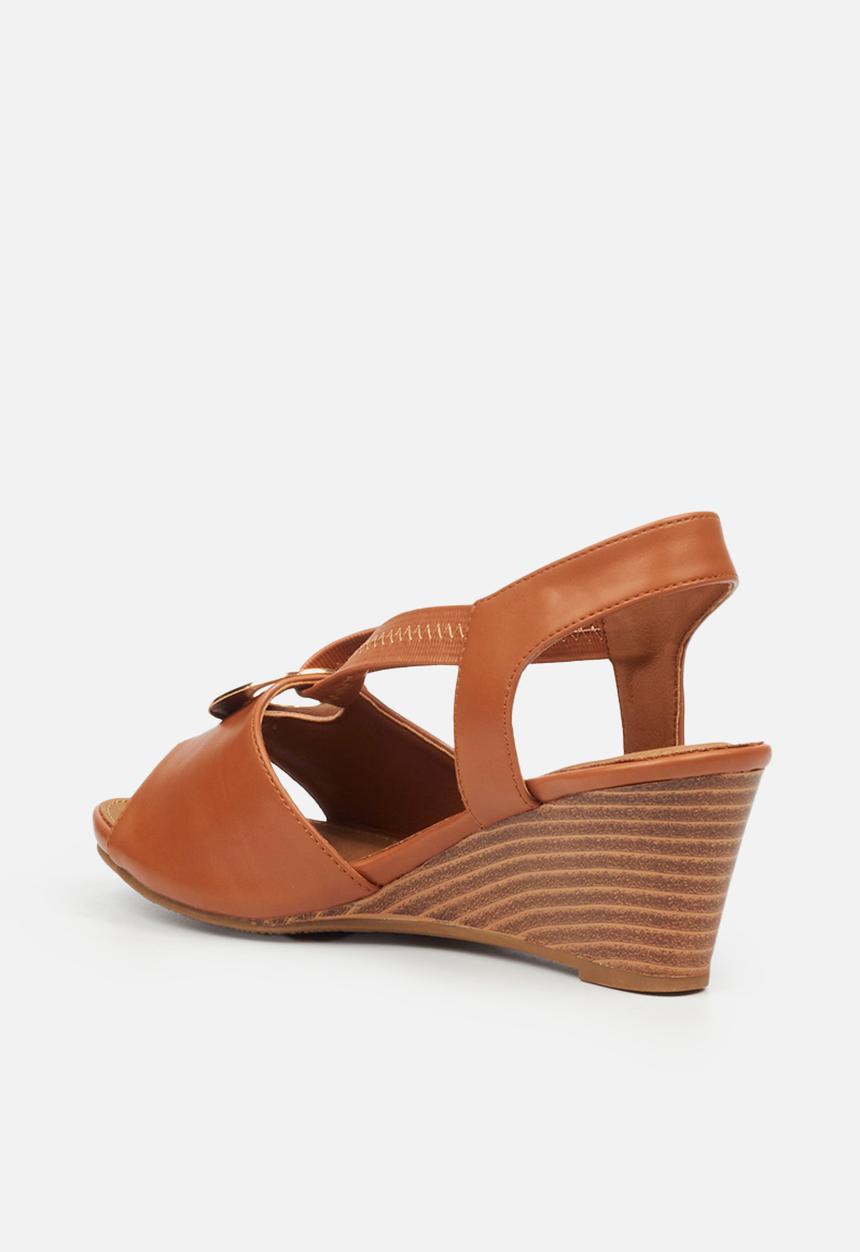 Butterfly Feet - Shani 9 heel - tan