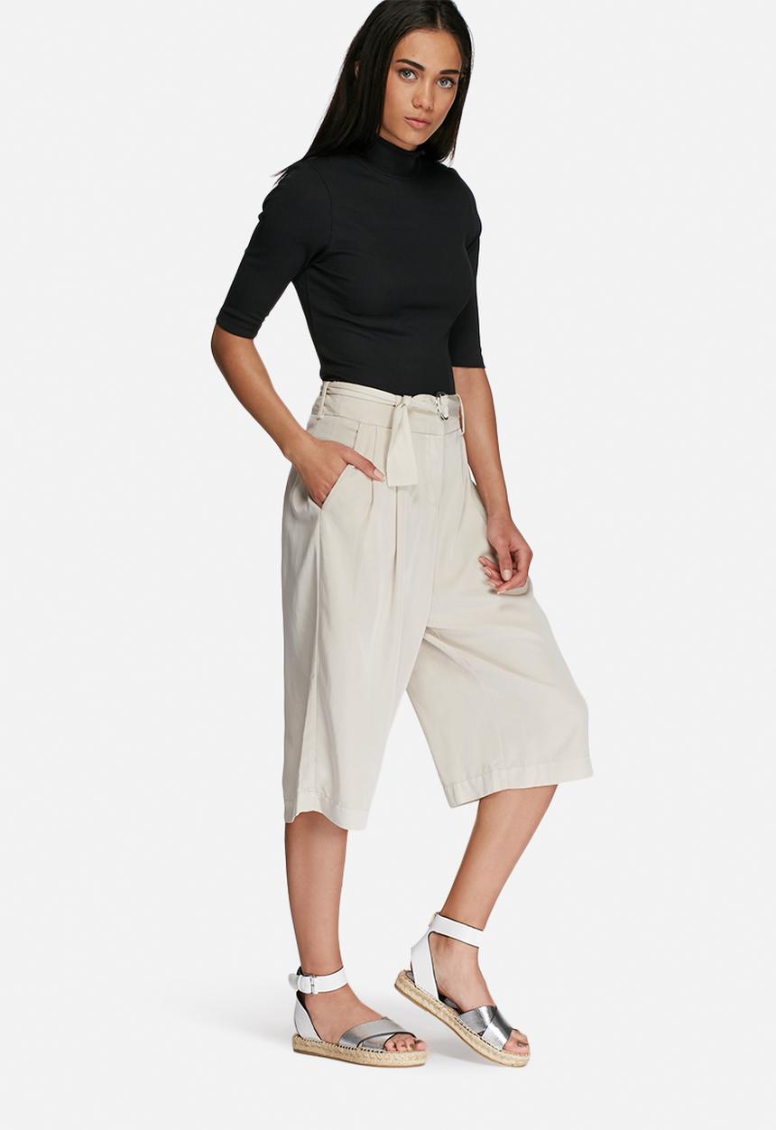 ADPT. - Snap Hi neck top