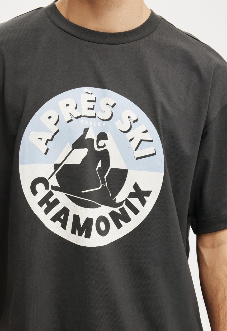 Cotton On - Box Fit Graphic T-Shirt - Faded Slate/Apres Ski