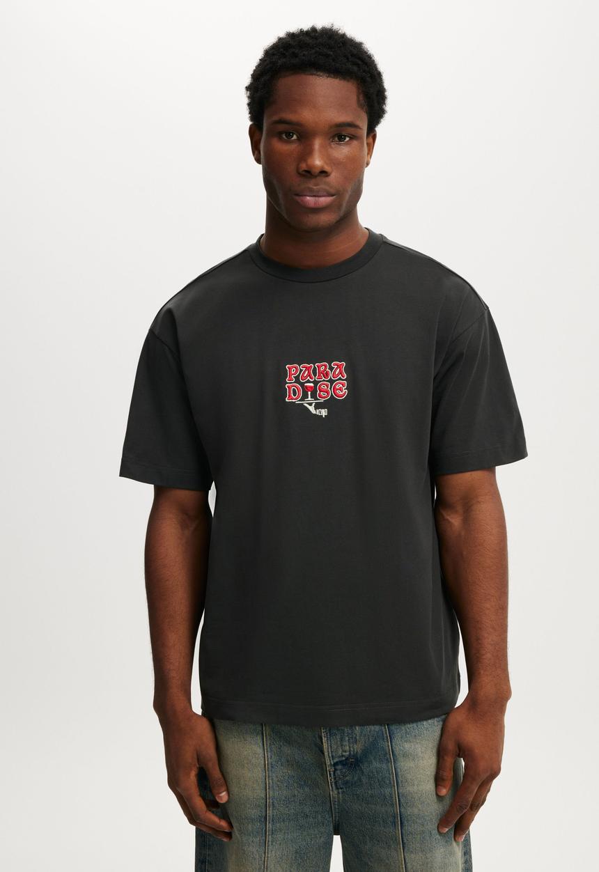 Cotton On - Box Fit Graphic T-Shirt - Washed Black/Cobra