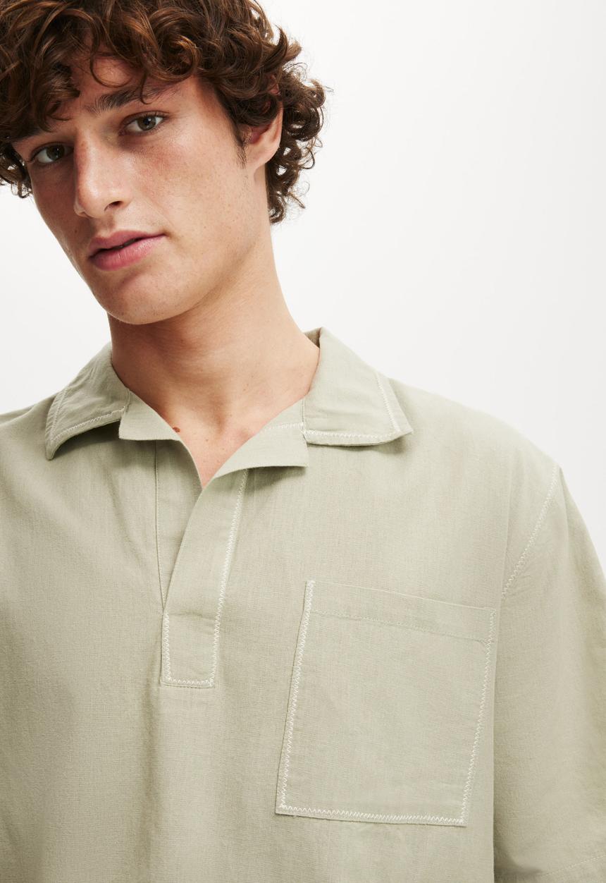 Cotton On - Box Fit Short Sleeve Polo - Khaki