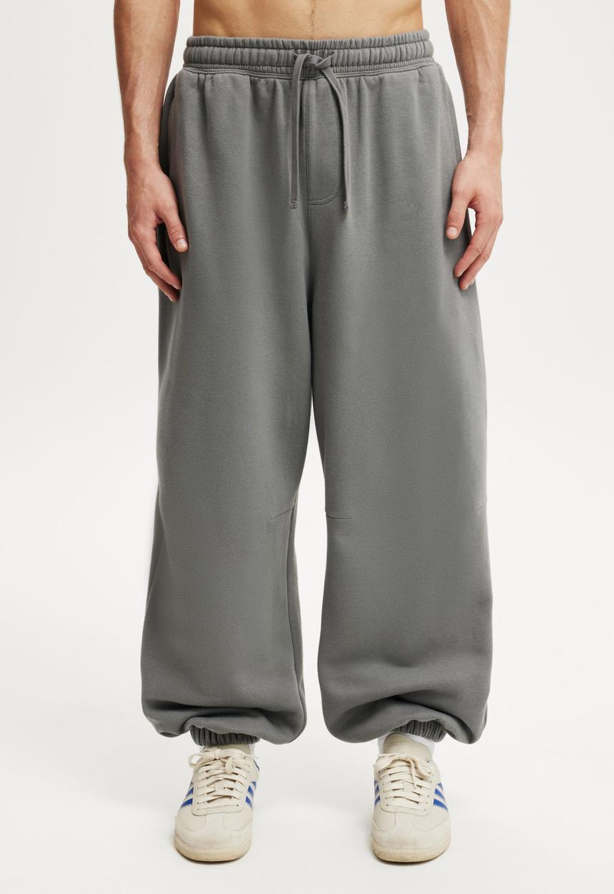 Cotton On - Super Baggy Cuffed Track Pant - Slate Stone