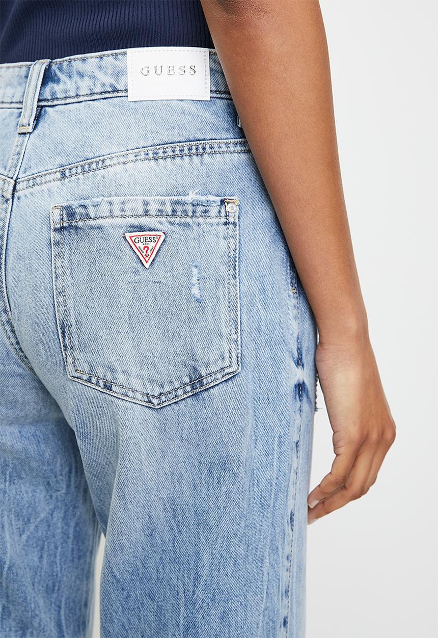 GUESS - 1981 High Rise Straight - Light Wash