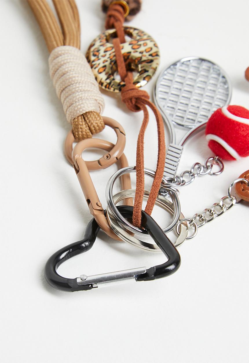 Tessa Design - Nadia dog and rope bag charm-tan