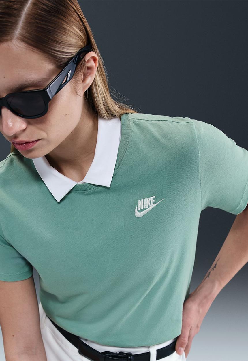 Nike - Nike womens club tee - cannon/white
