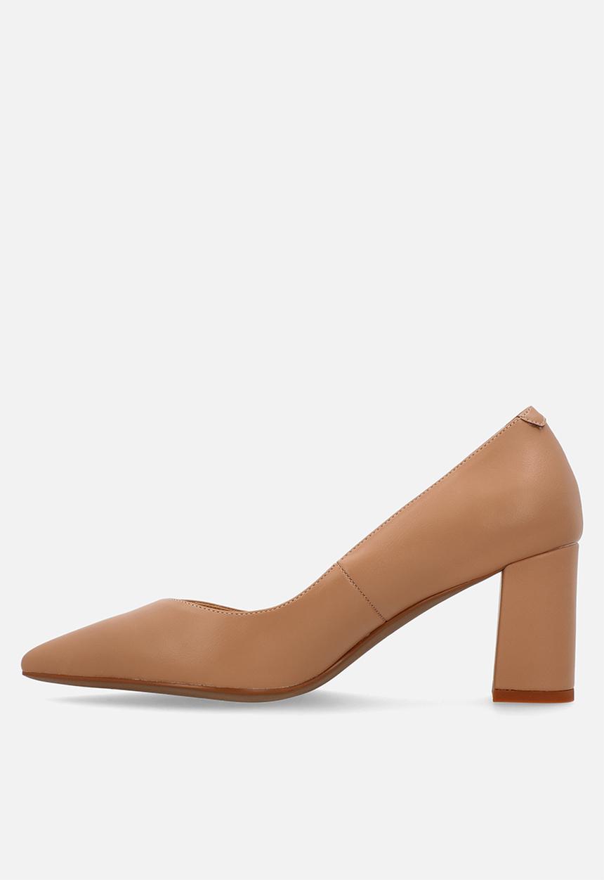 Nine West - Hamilton heel - neutral