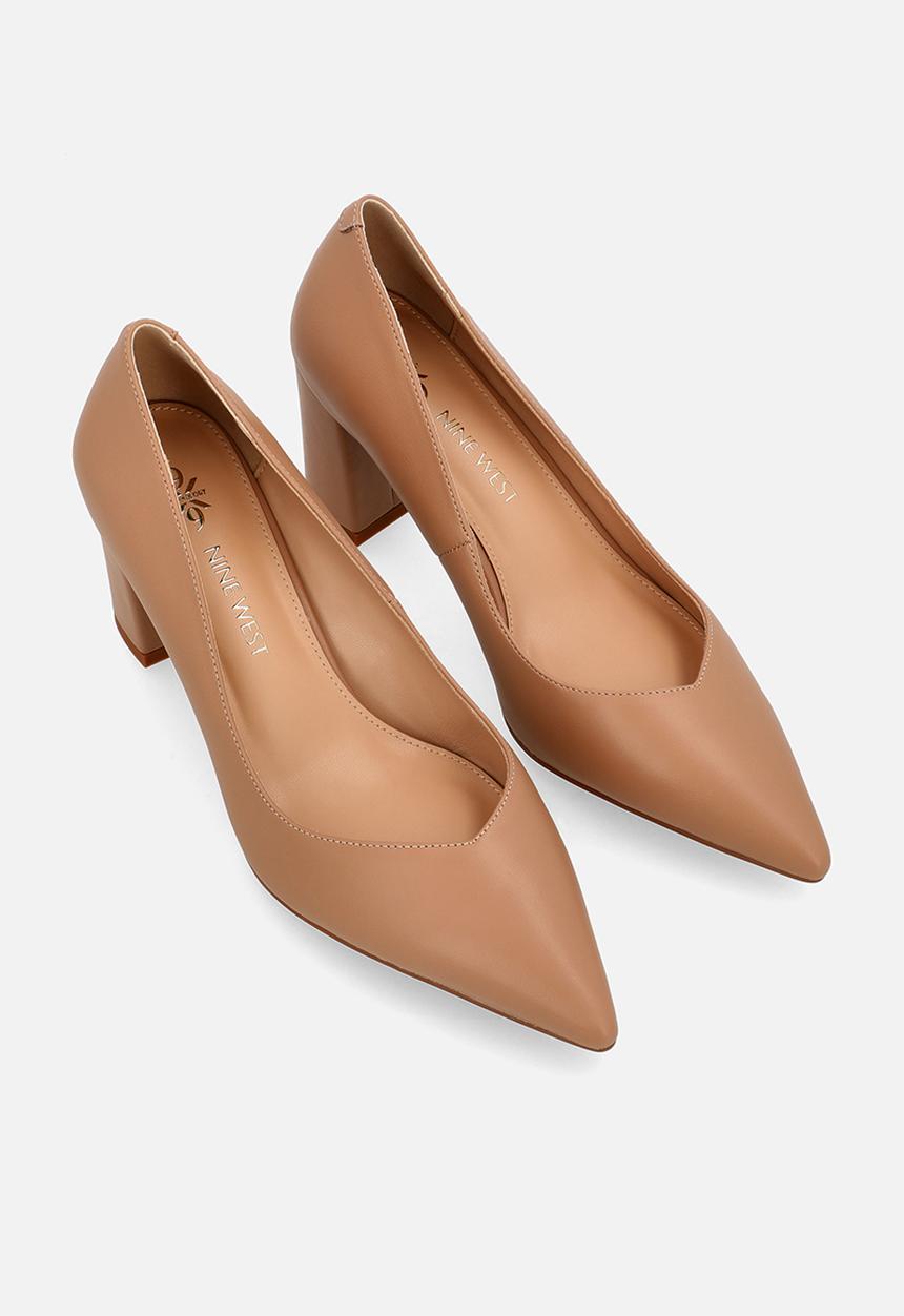 Nine West - Hamilton heel - neutral